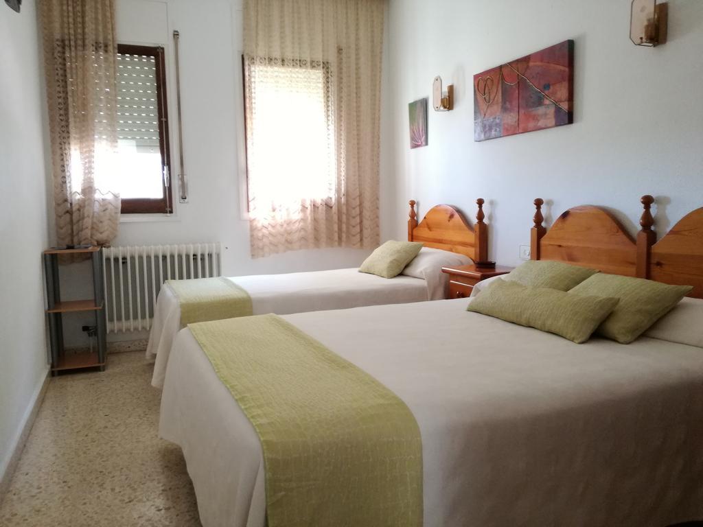 Pensjonat Pinares Lloret de Mar